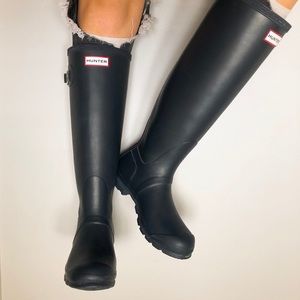 NAVY HUNTER RAIN BOOTS 🌂🦄👢